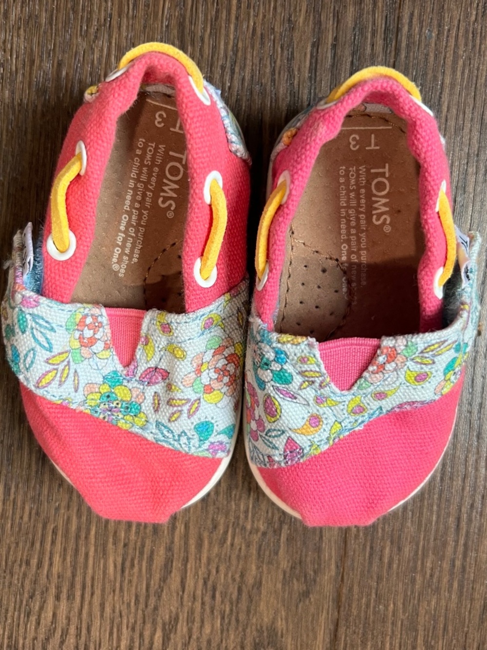 Toms Classic slip-on w velcro - Pink Floral - Toddler 3